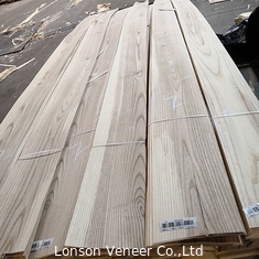 Fabrication OEM de placage en bois de frêne brun blanc, longueur 250 cm et largeur 12 cm, panneau de qualité C