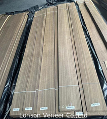 0.4 mm Veneur de bois de chêne européen fumé longueur 250 cm pour meubles