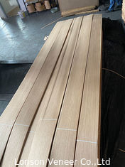 Veneer de bois de chêne blanc de luxe, épaisseur 0,45 mm, coupé par quart / grain droit, pour meubles / planchers / portes / armoires / coffre