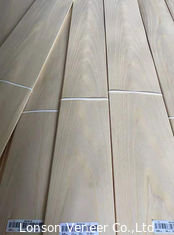 La longueur blanche de forces de défense principale Ash Wood Veneer Flat Cut 120cm s'appliquent au plancher