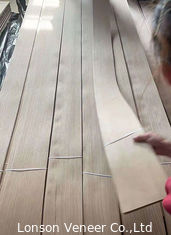 Utilisation blanche de feuille de porte de largeur d'Ash Wood Veneer Flat Cut 10cm d'humidité de 12%
