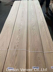 Le placage 4mm en bois de chêne blanc d'humidité de 8% plaquent le bois dur machiné