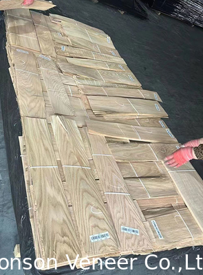 Vente en stock de produits en bois de chêne rouge