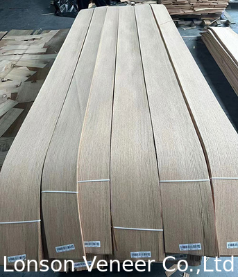 Panneau de placage de chêne rouge américain en quart de coupe Produits de qualité AAA en stock 120.000/m2