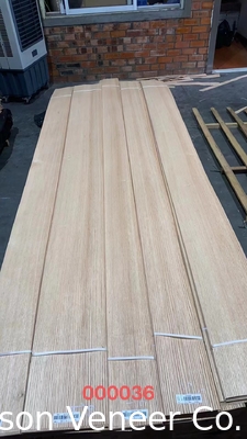 Panneau de bois de chêne rouge en placage Quercus 0,5 mm Grade AA en stock 100.000 m2