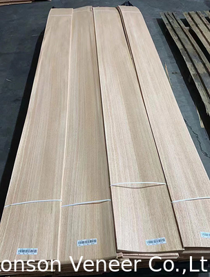 Épaisseur 0,42 - 0,5 mm Panneau de qualité AA Produits de chêne blanc américain en stock