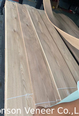 Épaisseur 0,6 - 3,0 mm Veneer de bois de chêne blanc noué pour meubles et revêtements de sol