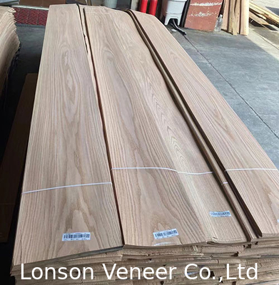 Panneau de placage en chêne rouge coupé en couronne 0,5 mm placage en bois Porte de meubles de qualité AA