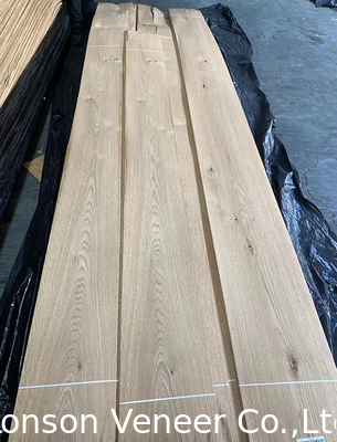 2.0mm Carreaux en bois de chêne blanc ennoulé Variété de styles Produits en stock