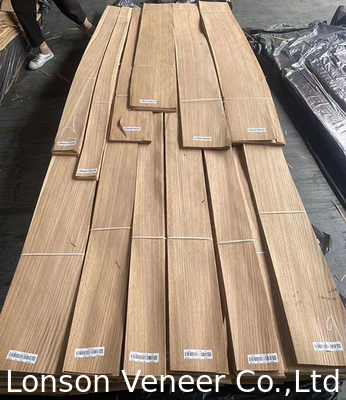 0.45 mm Veneur de bois de chêne blanc pour porte de qualité AA longueur 120-220 cm