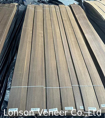 0.4 mm Veneur de bois de chêne européen fumé longueur 250 cm pour meubles