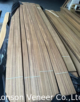 0.40MM Quarter Cut Burma Teak Wood Veneer Pour les meubles de planches de luxe