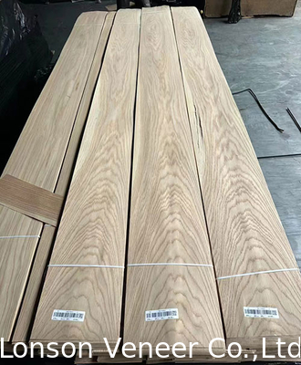 0.5 mm épaisseur A Grade Blanc Carreaux de bois de chêne pour les meubles de porte